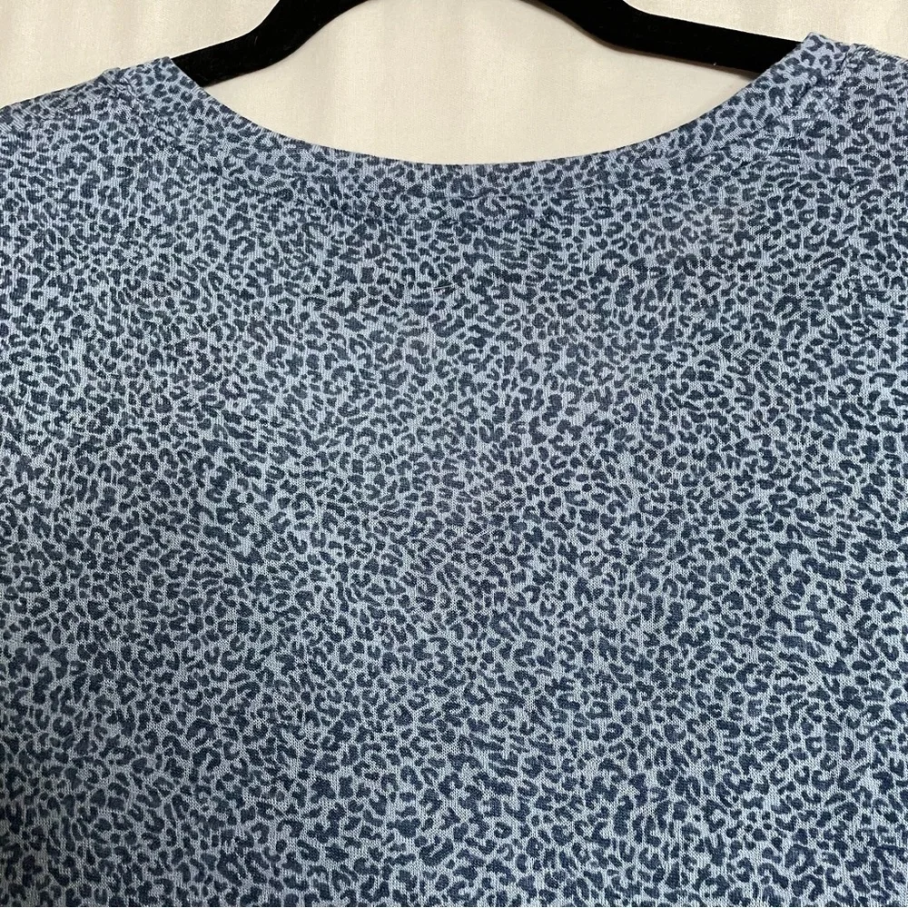 Athleta Soft Modal Blend Breezy Scoop V Tee in Blue Leopard - Picture 8 of 13